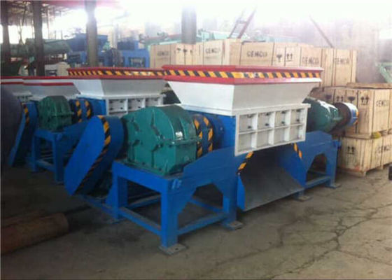 चीन लंबे जीवनकाल के साथ औद्योगिक अपशिष्ट ट्री क्रशिंग मशीन लकड़ी फूस की कतरन आपूर्तिकर्ता